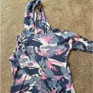 Girls purple camo tshirt hoodie